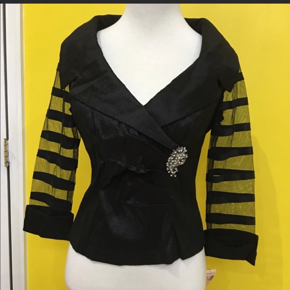 Dress barn black blouse new with tags size 6